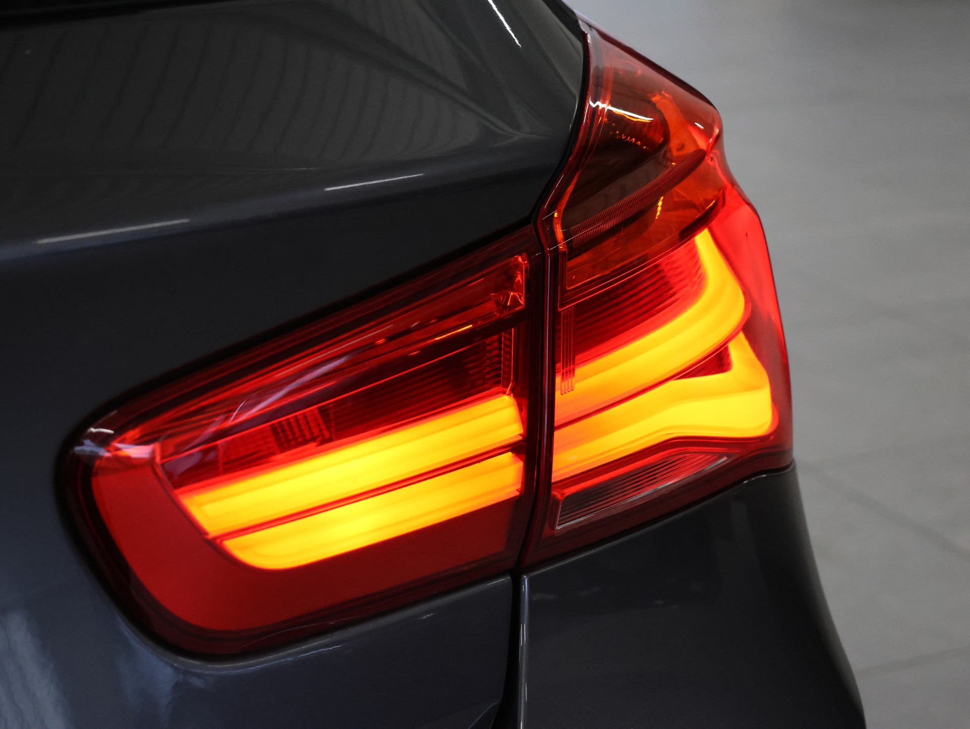 BMW 118i M Sport Steptronic *Rückfahrkamera* *M Packet* *Klima*-image-12