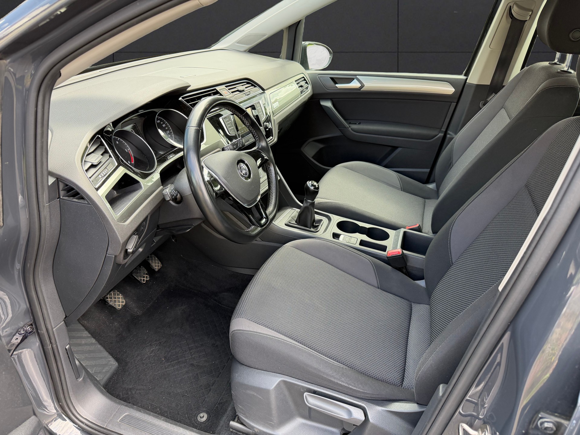 VW Touran 1.6 TDI BlueMotion Technology Comfortline-image-9