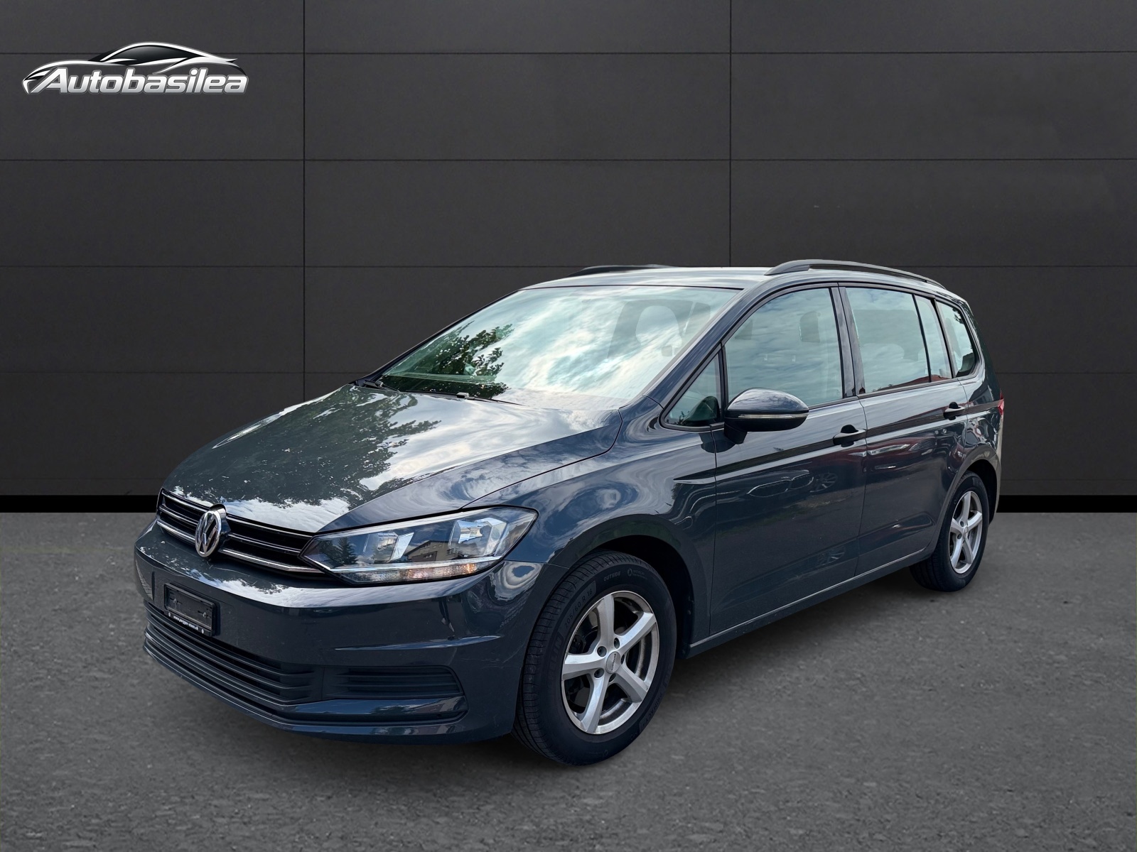 VW Touran 1.6 TDI BlueMotion Technology Comfortline-showroom-element-1