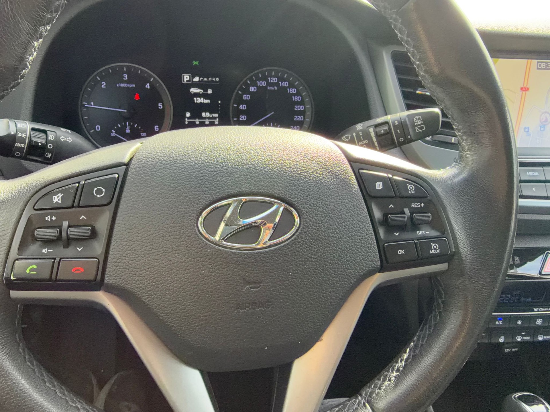 HYUNDAI Tucson 1.7 CRDI DCT7-image-9