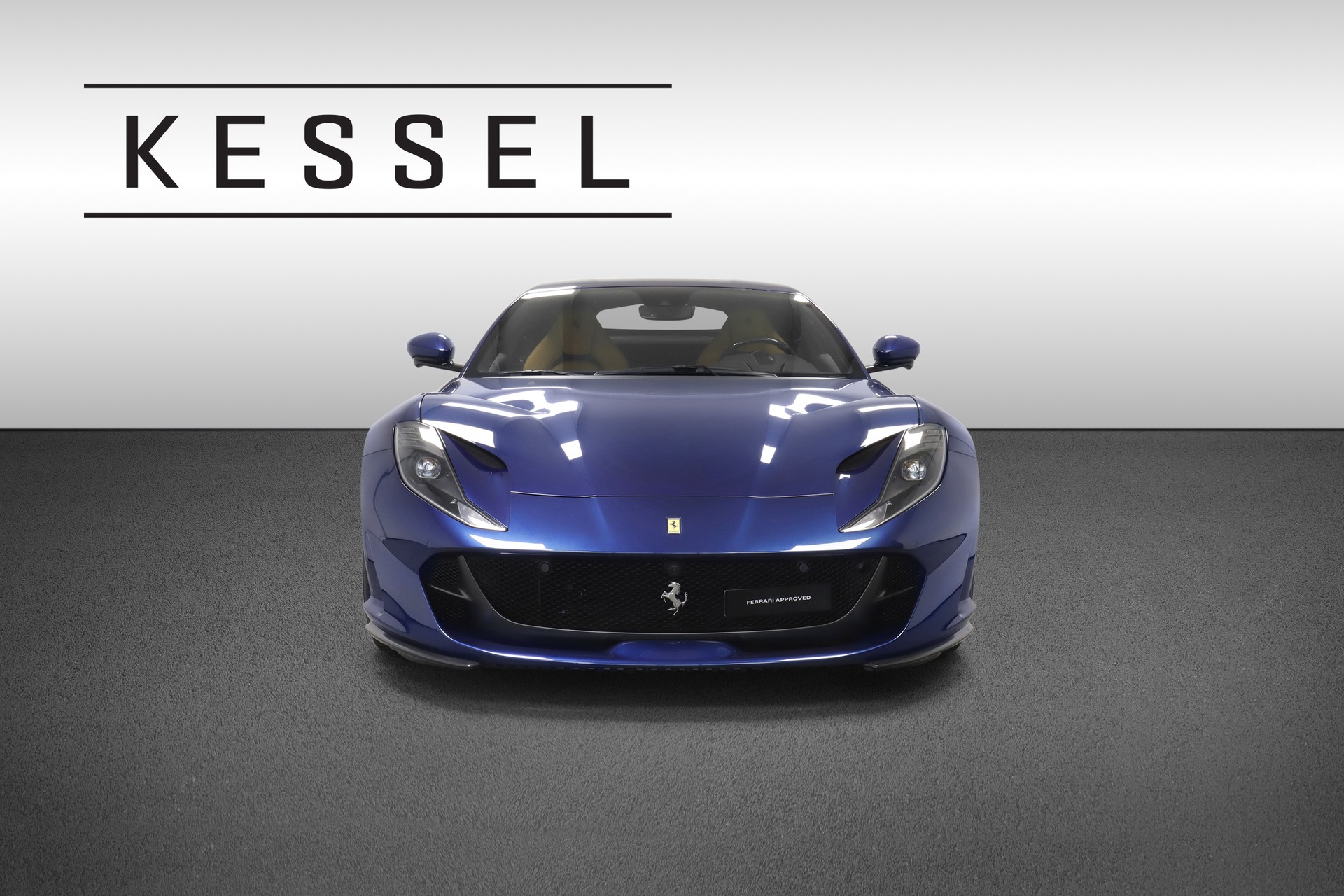 FERRARI 812 Superfast-image-1