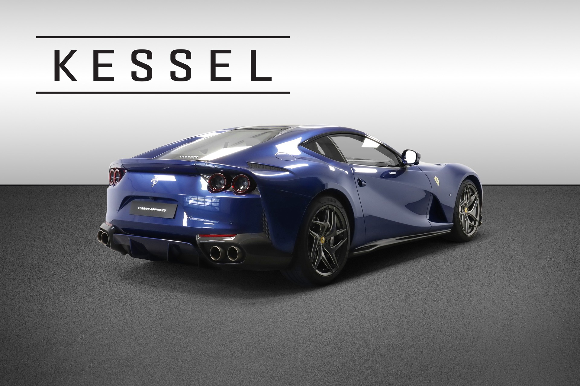 FERRARI 812 Superfast-image-6