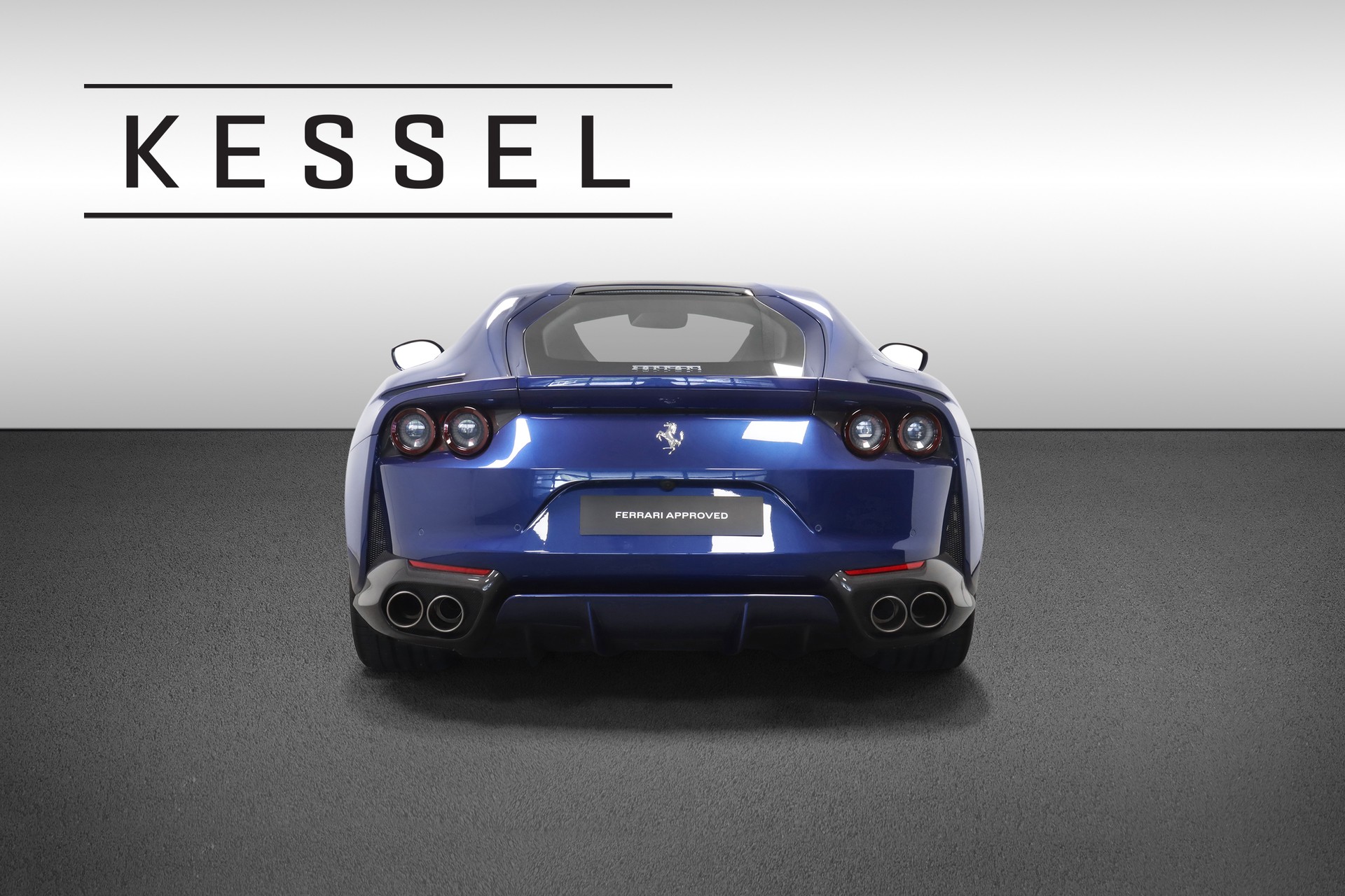 FERRARI 812 Superfast-image-4