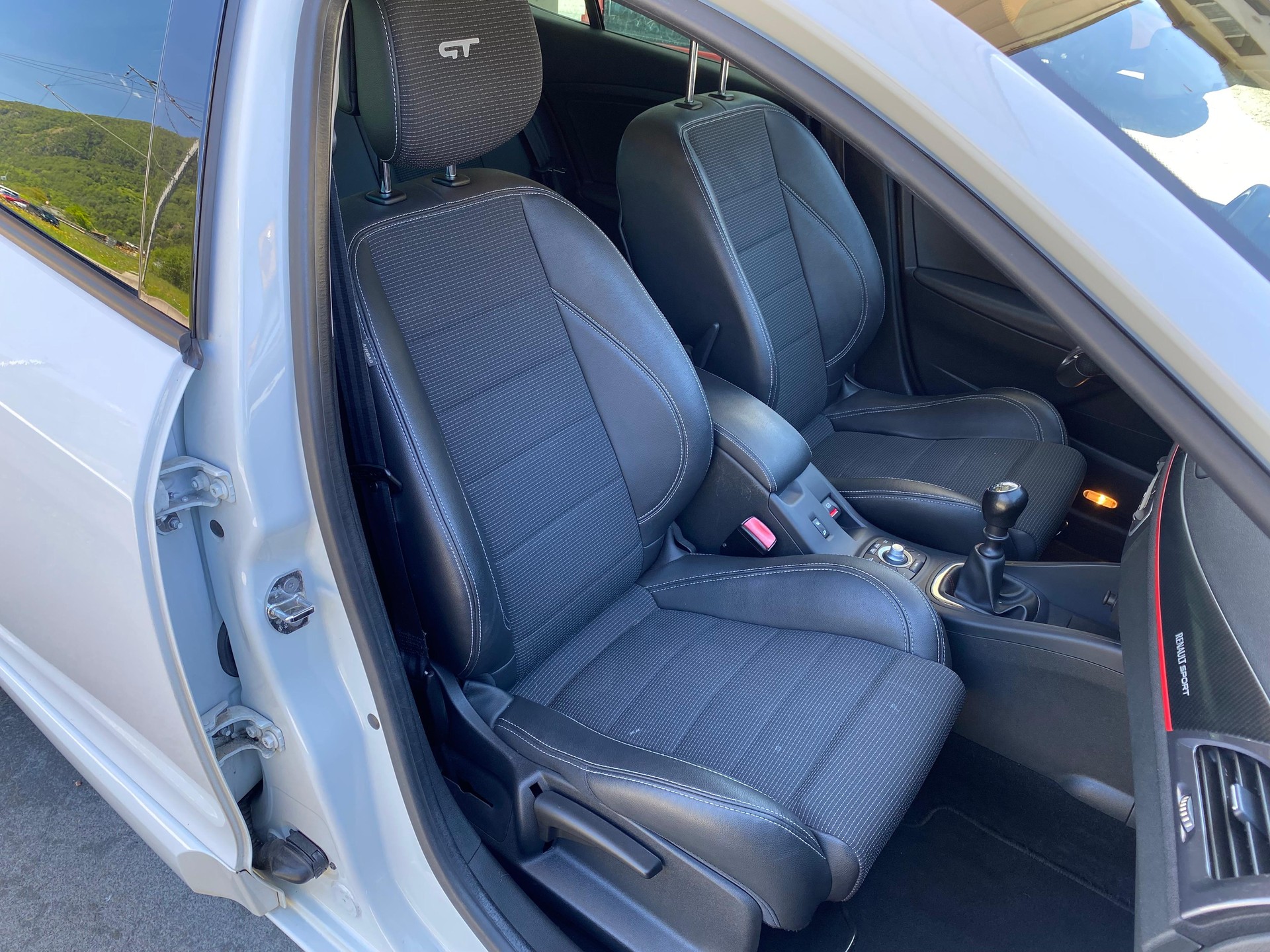 RENAULT Mégane 2.0 TCe GT-image-5