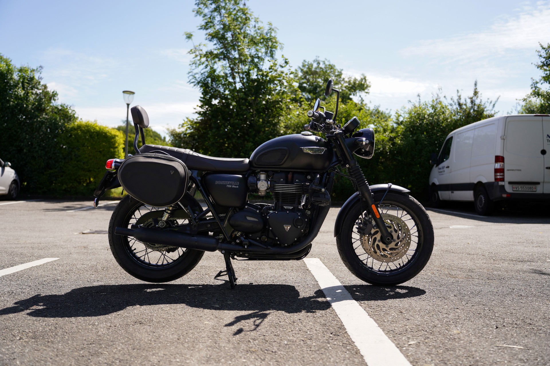 TRIUMPH Bonneville T120 Black-image-3