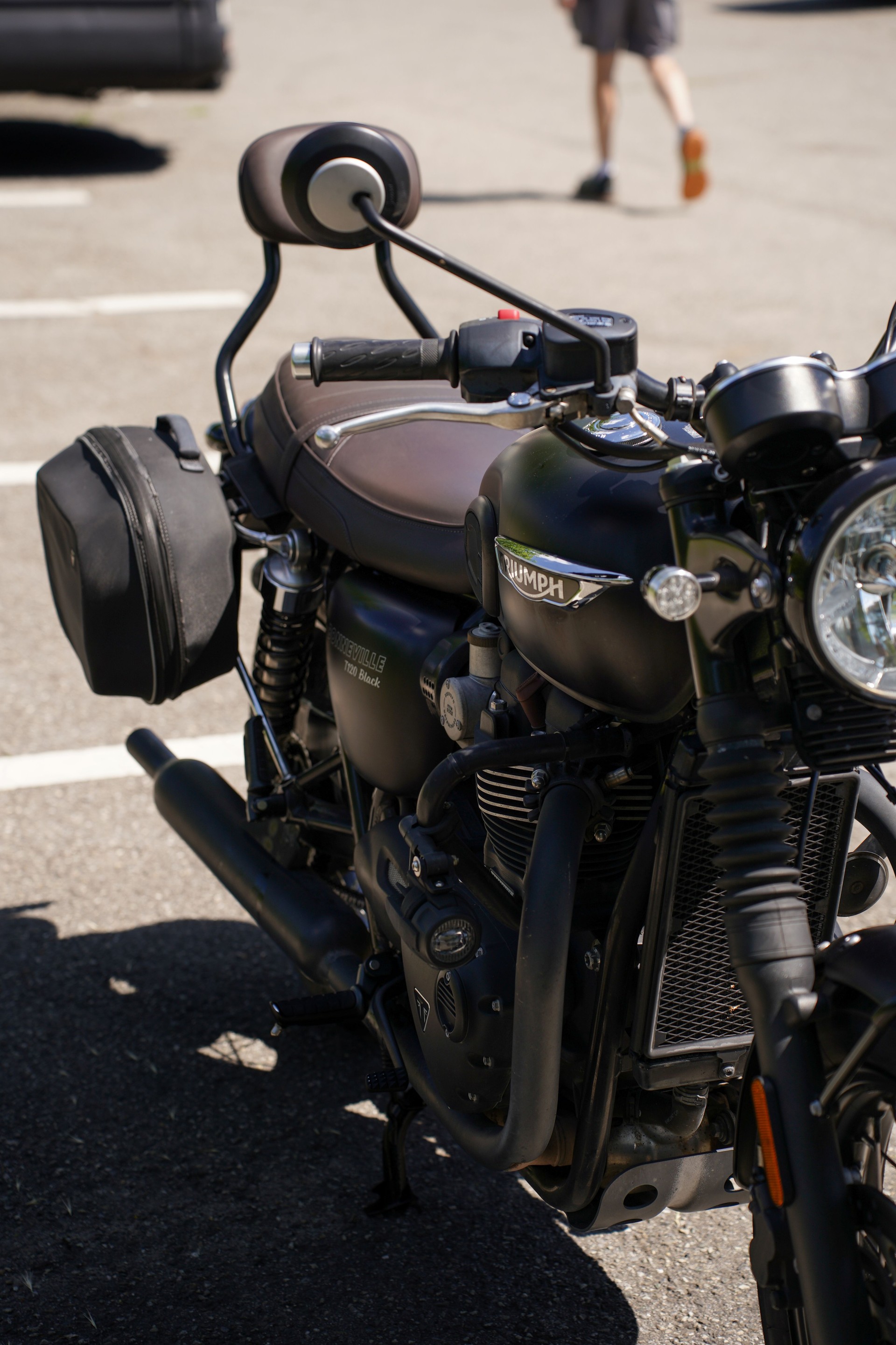 TRIUMPH Bonneville T120 Black-image-9