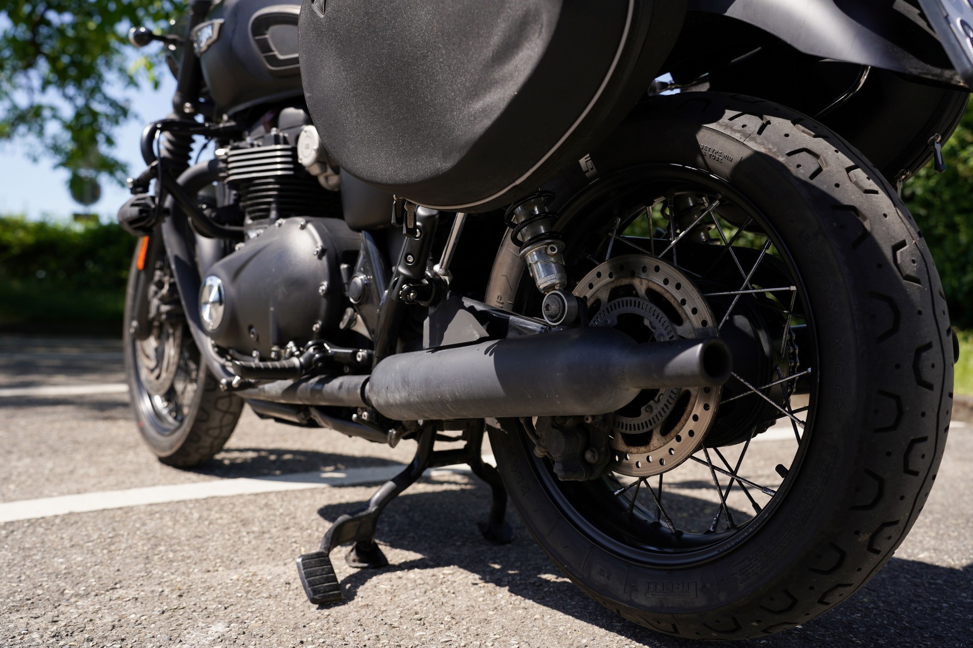 TRIUMPH Bonneville T120 Black-image-8