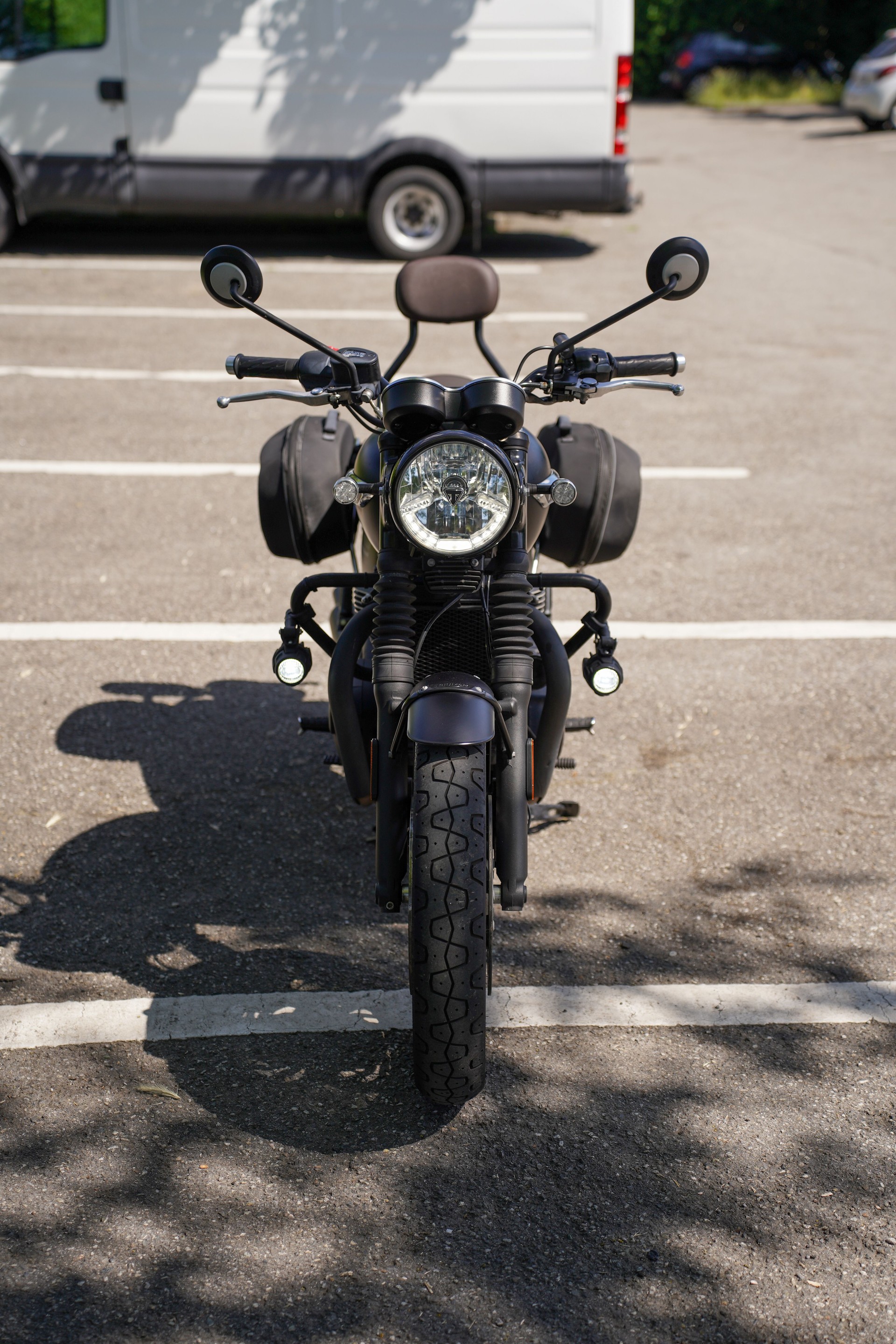 TRIUMPH Bonneville T120 Black-image-0