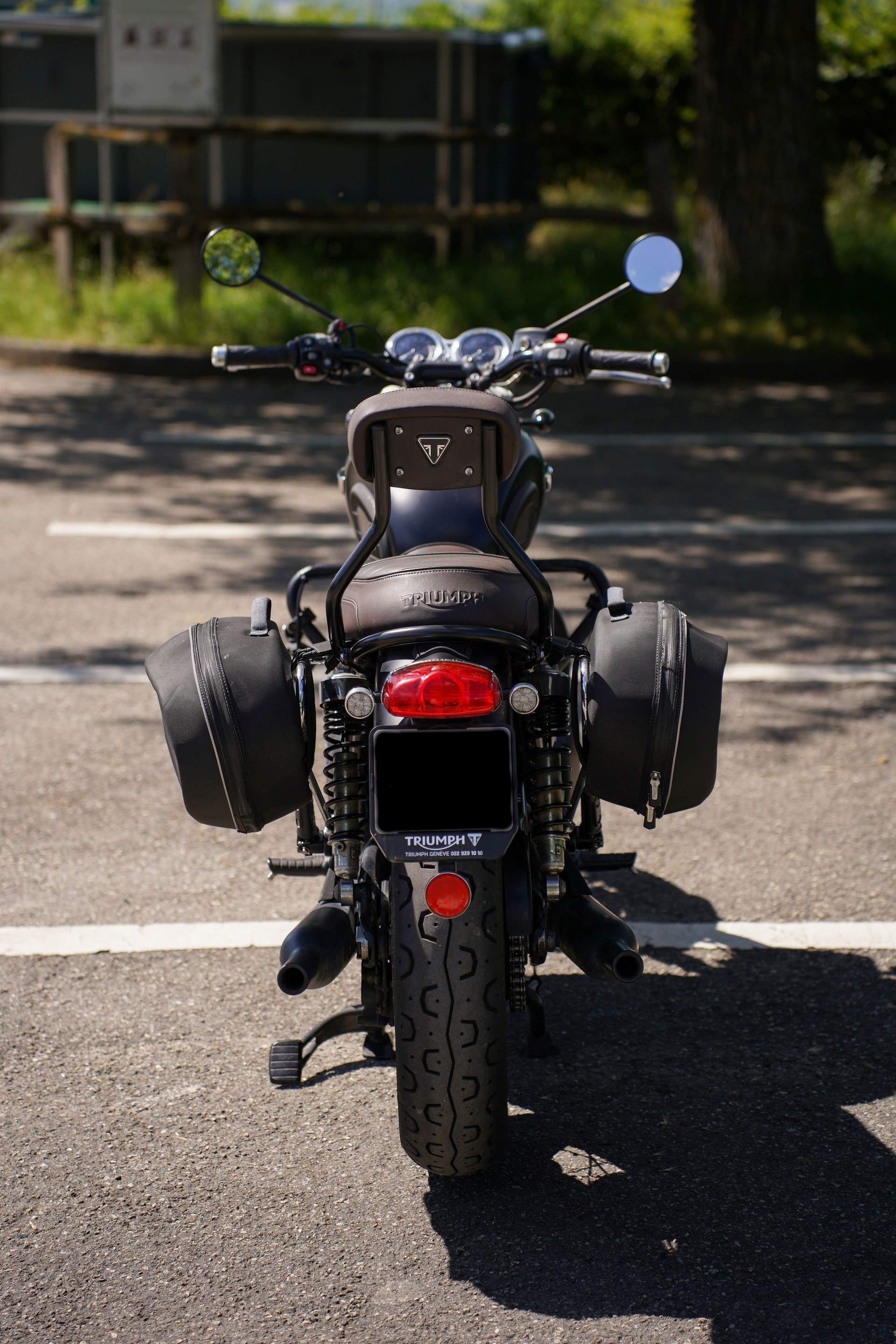 TRIUMPH Bonneville T120 Black-image-6