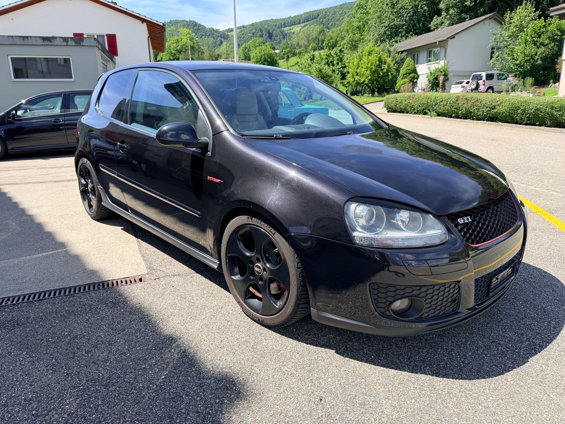 VW Golf 2.0 TFSI GTI-image-1