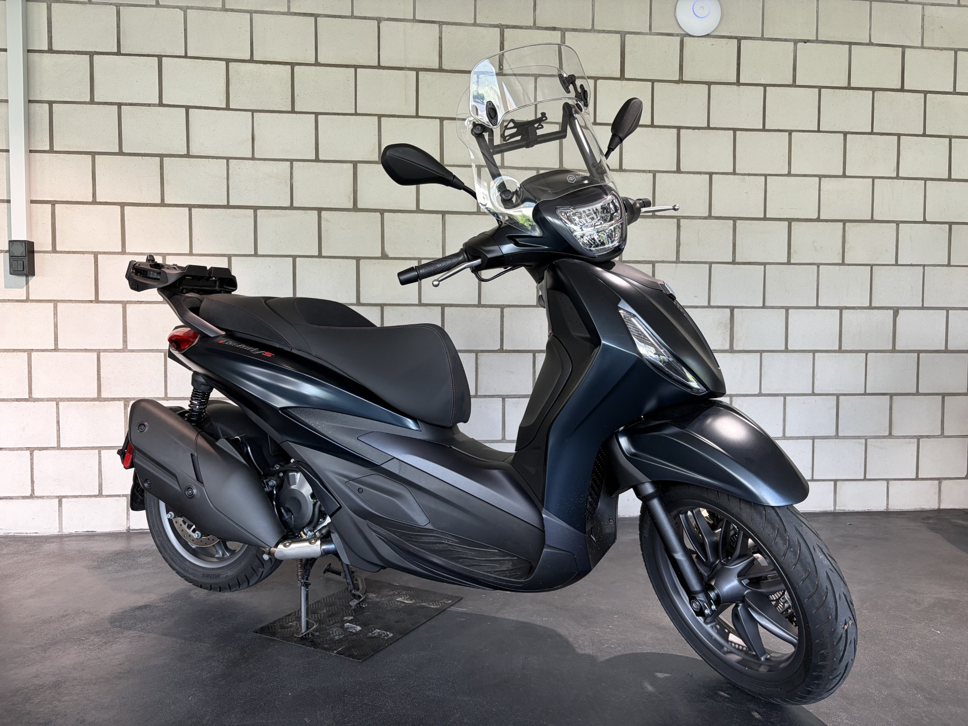PIAGGIO Beverly 400 Sport-image-3