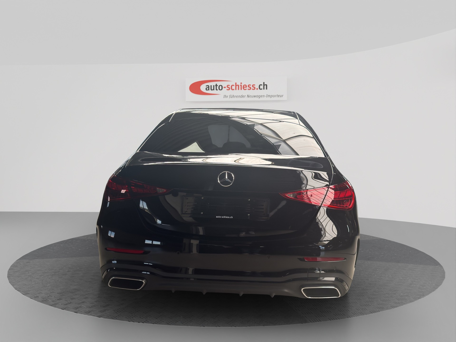 MERCEDES-BENZ C 180 AMG Line-showroom-element-3