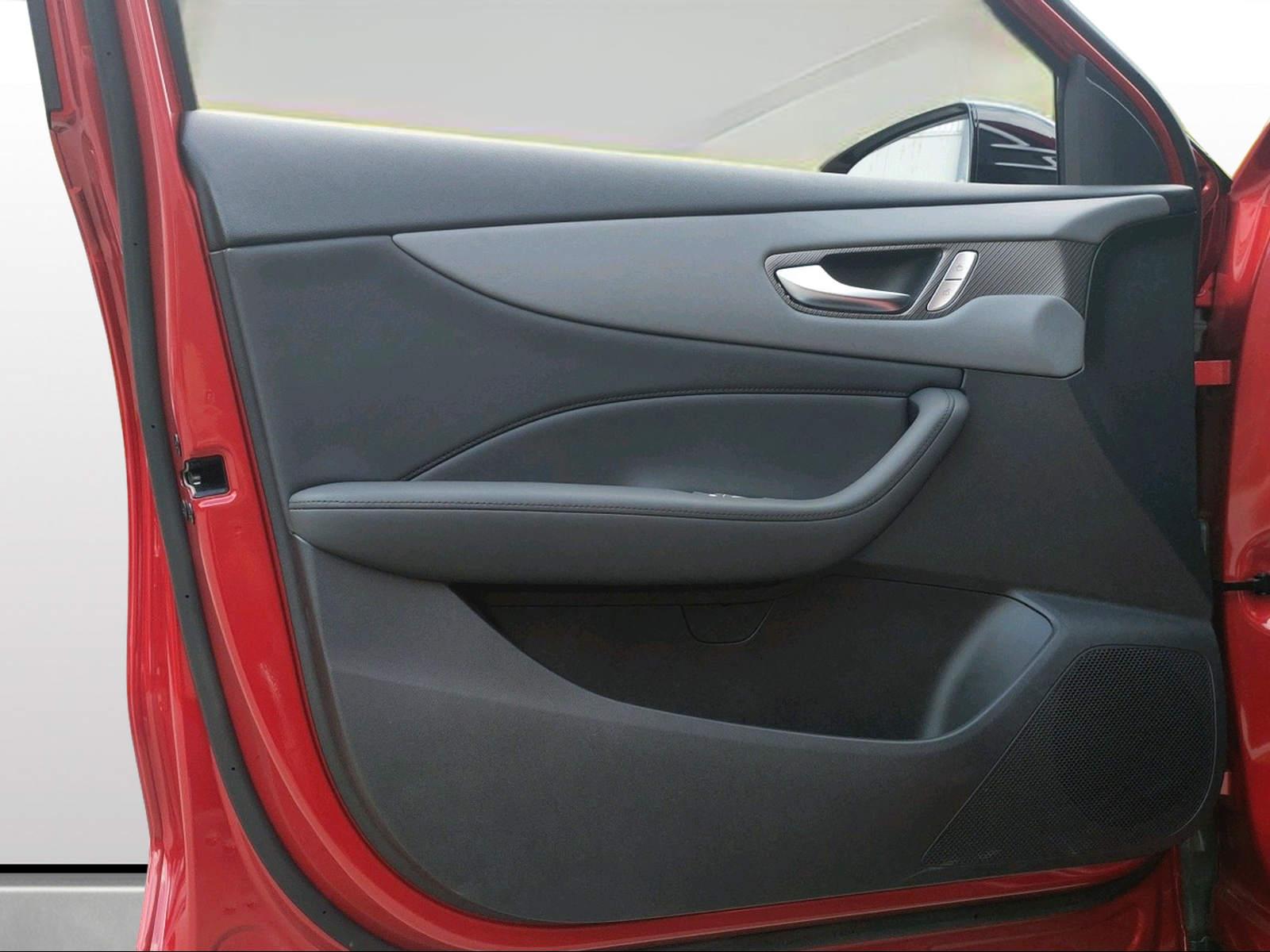 MG S5 EV 64 kWh Luxury-image-6