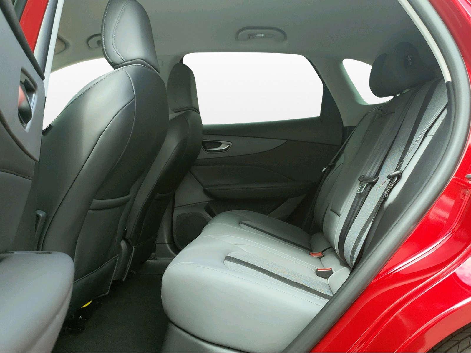MG S5 EV 64 kWh Luxury-image-9