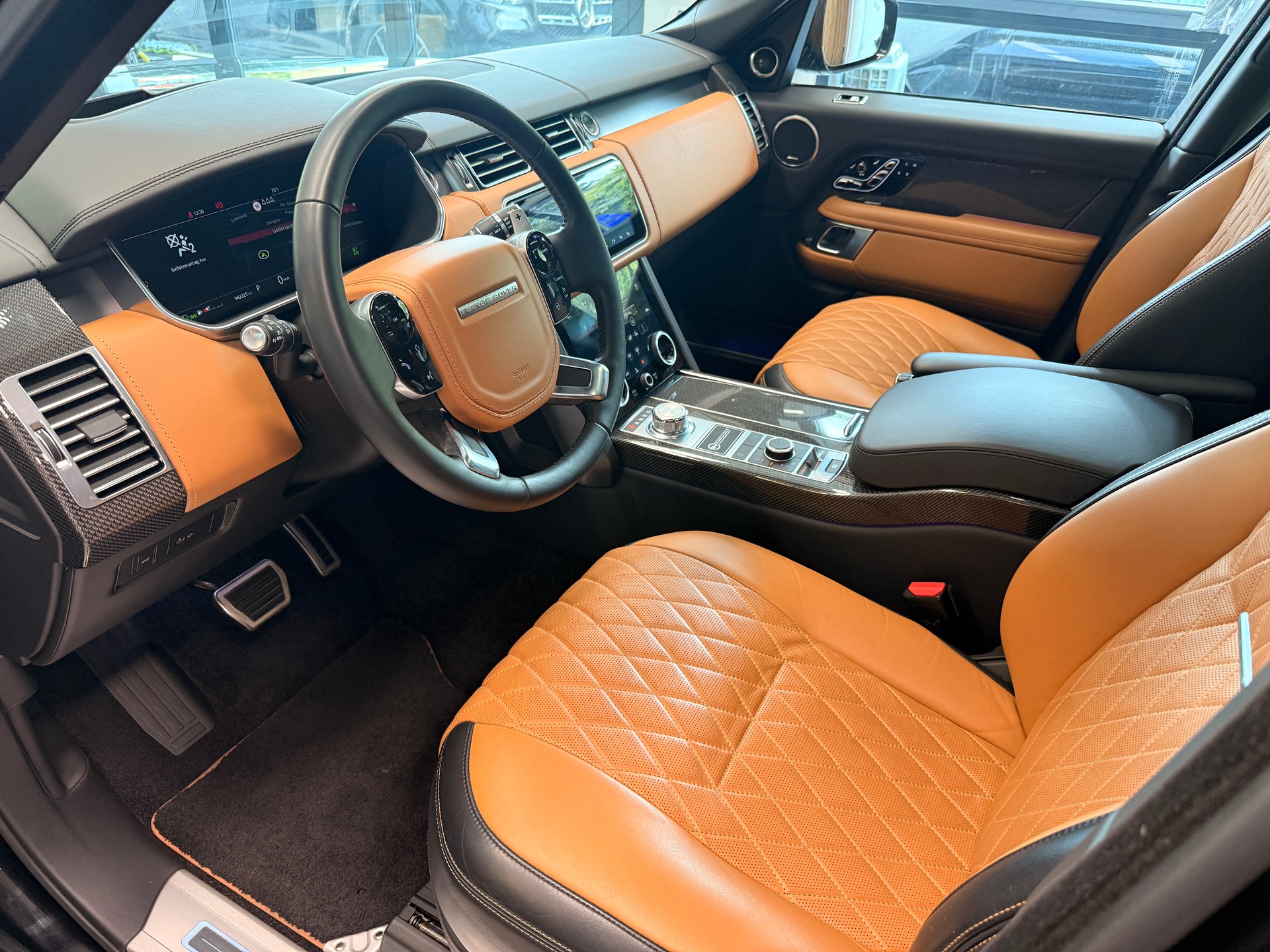 LAND ROVER Range Rover 5.0 V8 SC SV Autobiography Dynamic-image-5