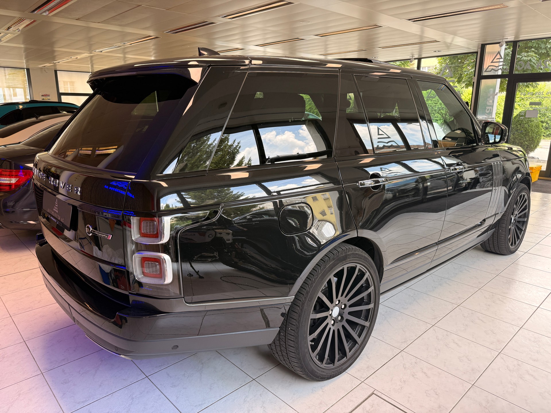 LAND ROVER Range Rover 5.0 V8 SC SV Autobiography Dynamic-image-15