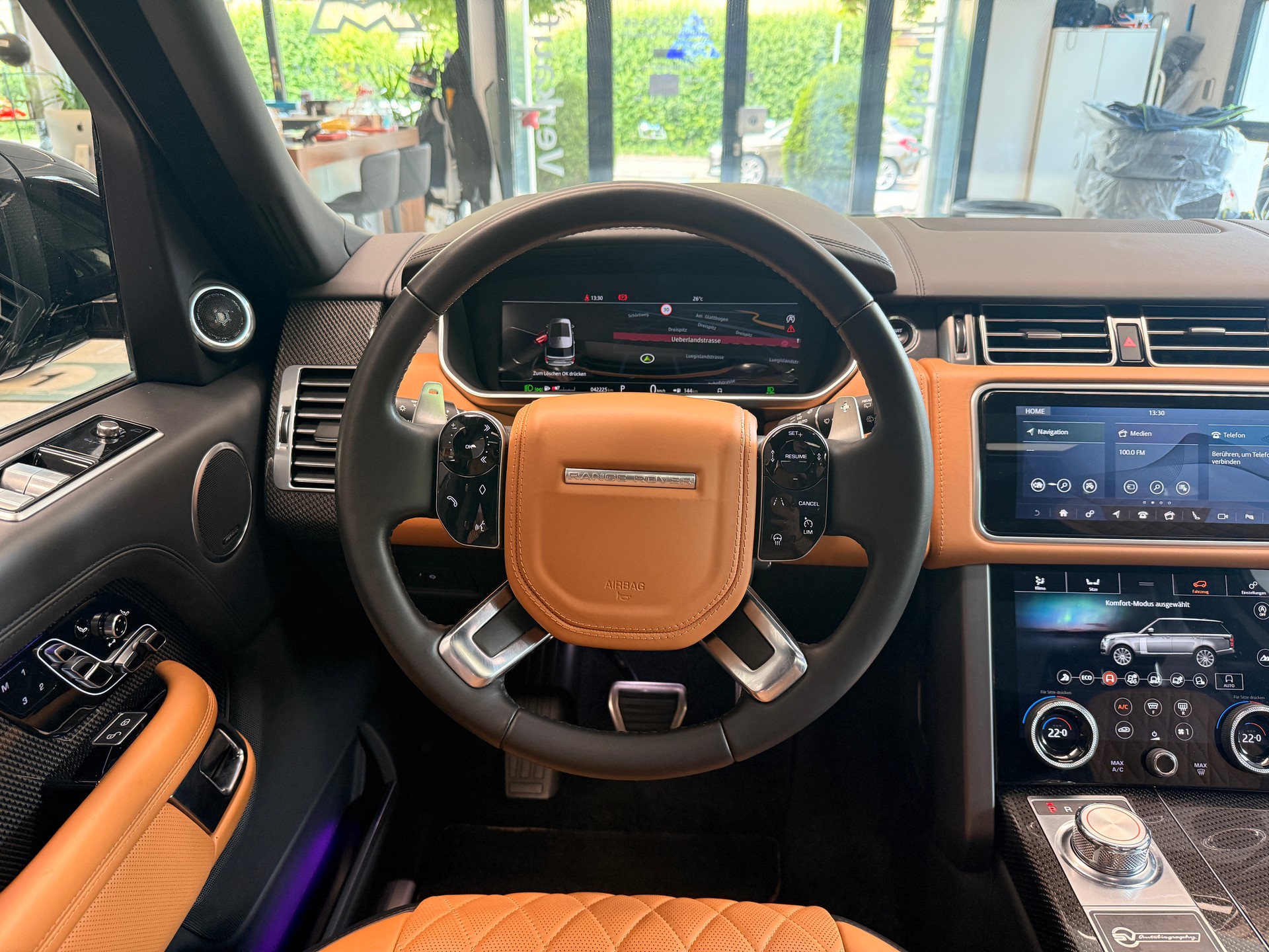 LAND ROVER Range Rover 5.0 V8 SC SV Autobiography Dynamic-image-7