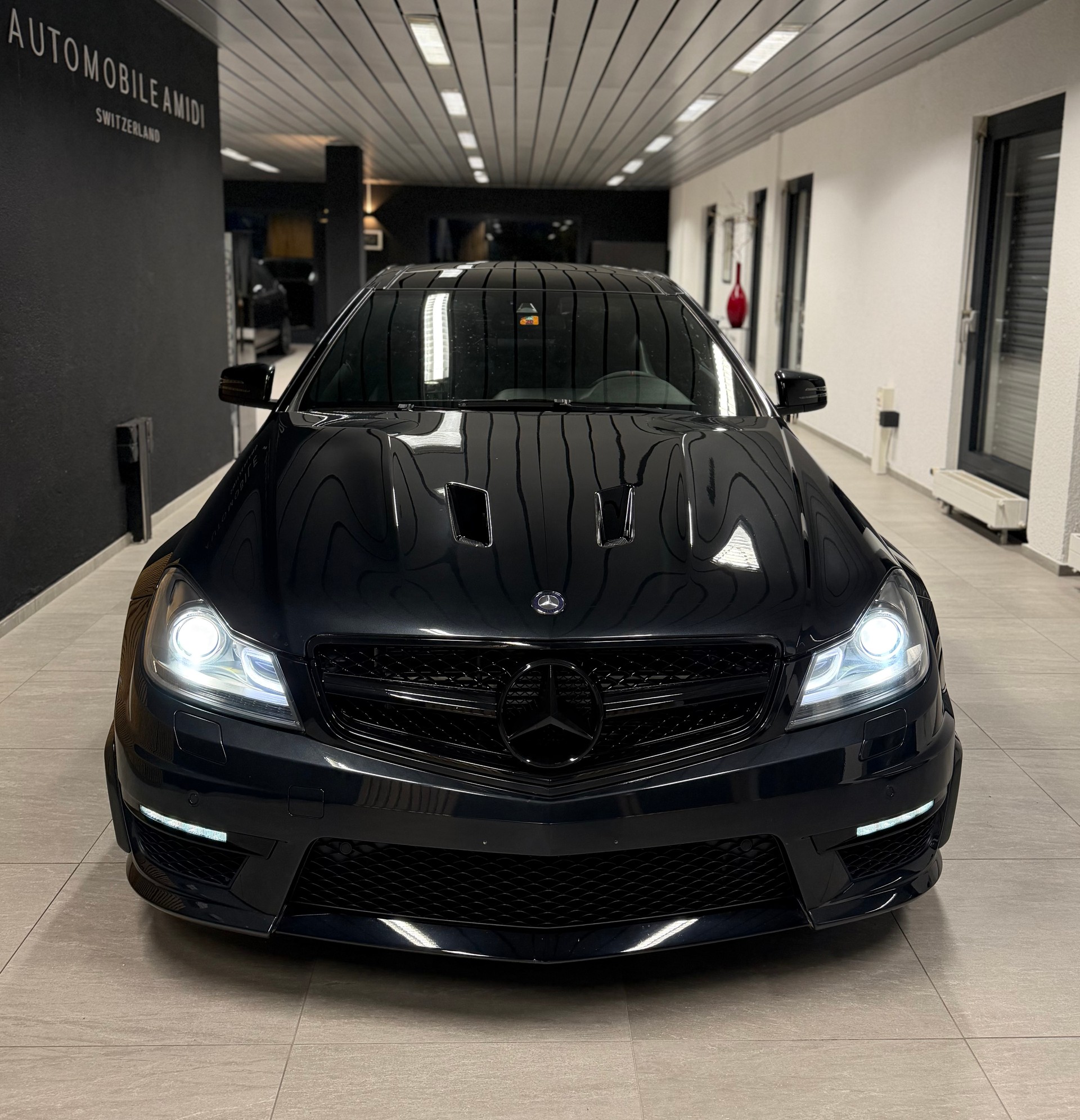 MERCEDES-BENZ C 63 Coupé AMG Speedshift MCT-showroom-element-1
