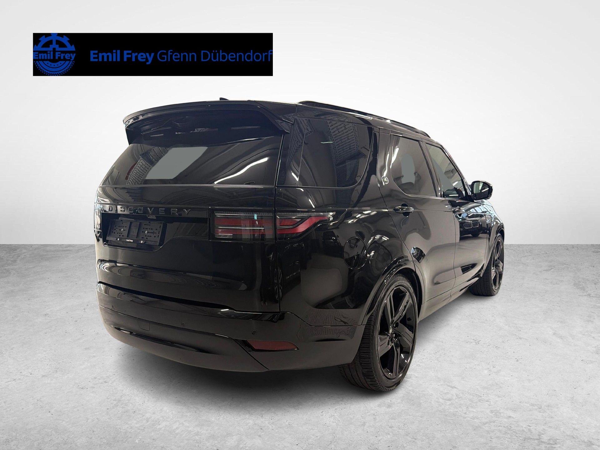 LAND ROVER Discovery 3.0 D I6 300 Dynamic HSE-showroom-element-1