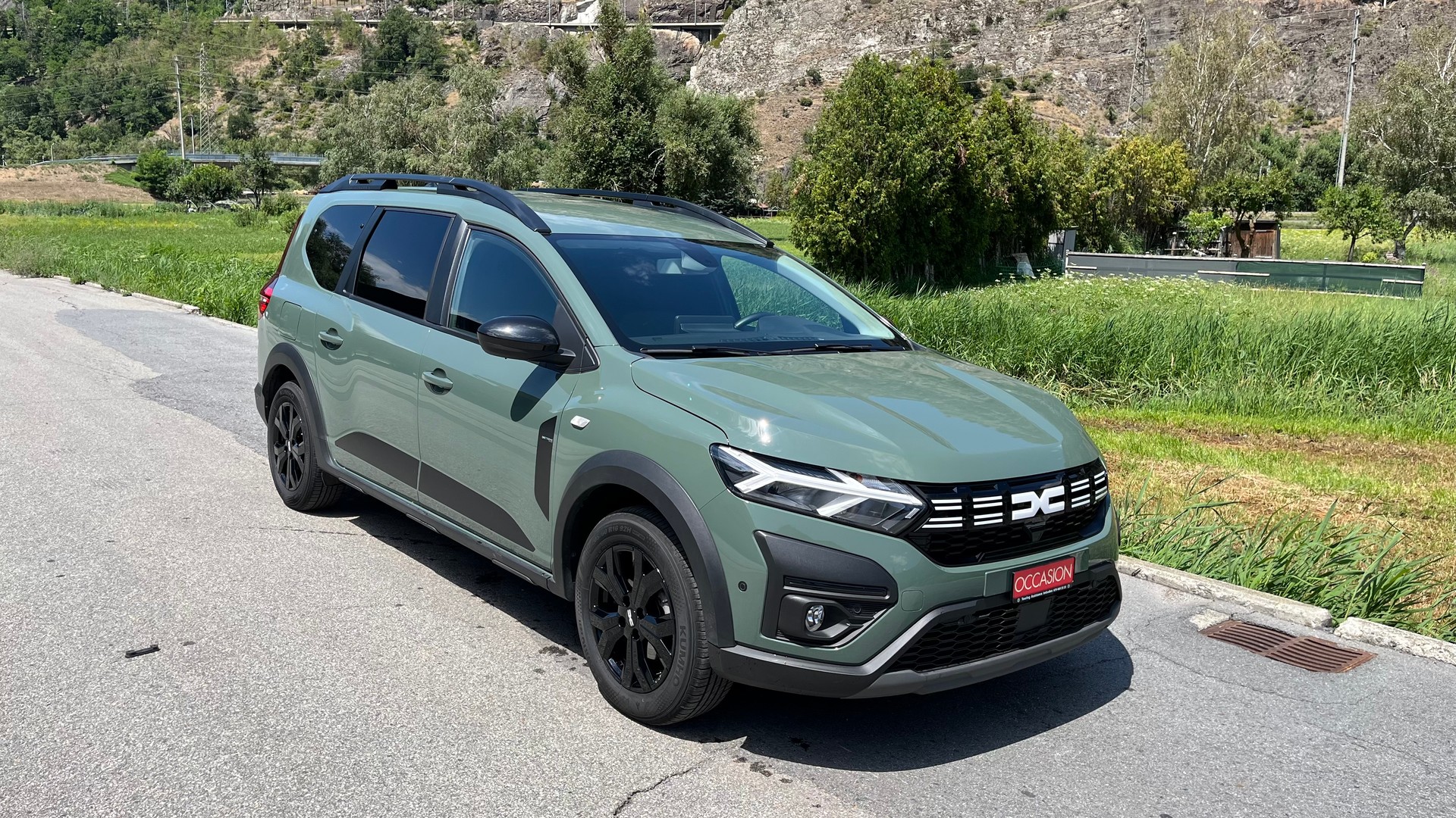 DACIA Jogger HEV 140 Extreme-image-6