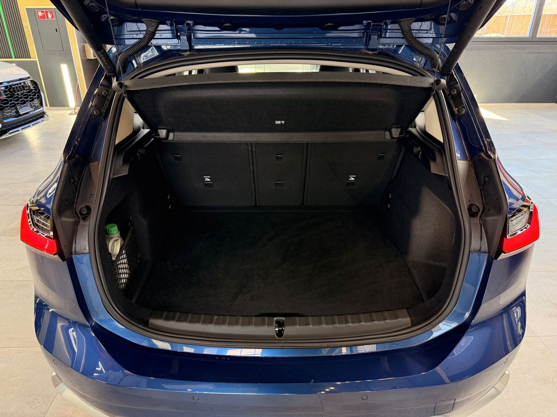 BMW 218d Active Tourer Luxury Line DKG-image-13