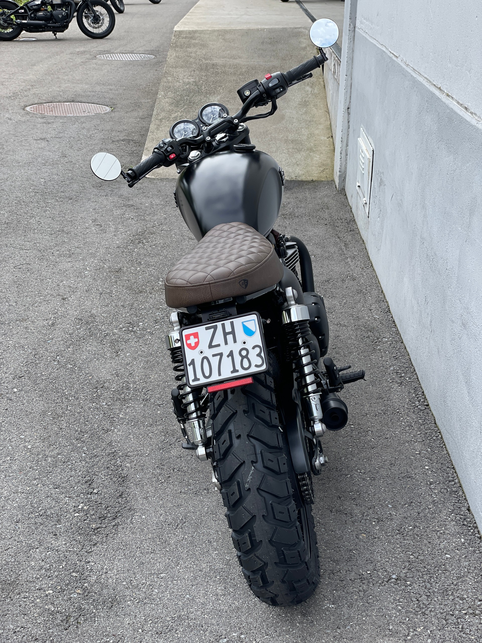 TRIUMPH Bonneville T120 ABS-image-3