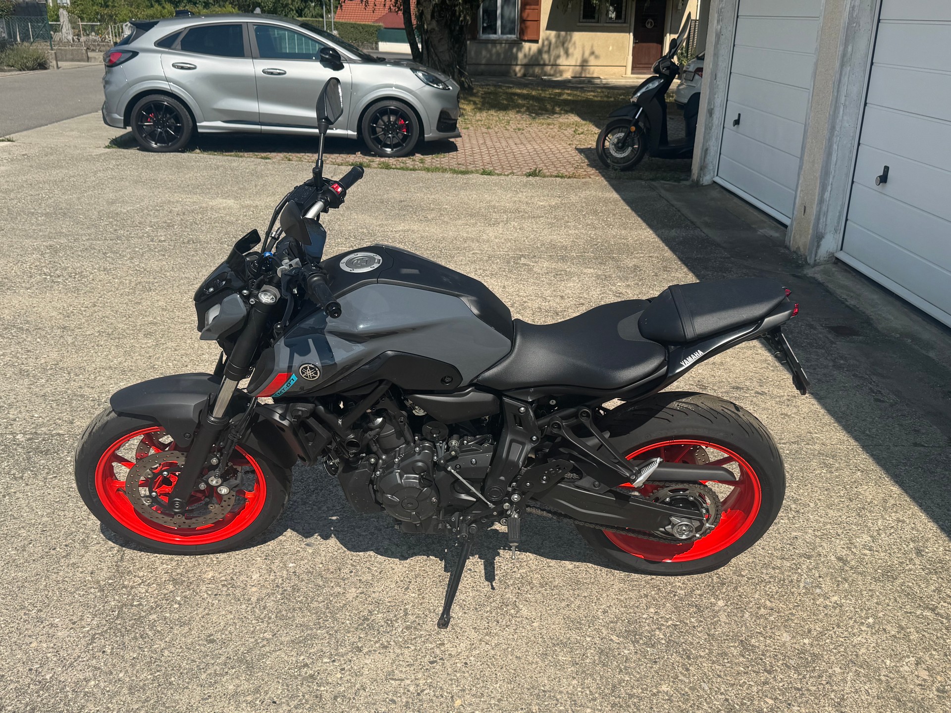 YAMAHA MT-07 (35KW)-image-1