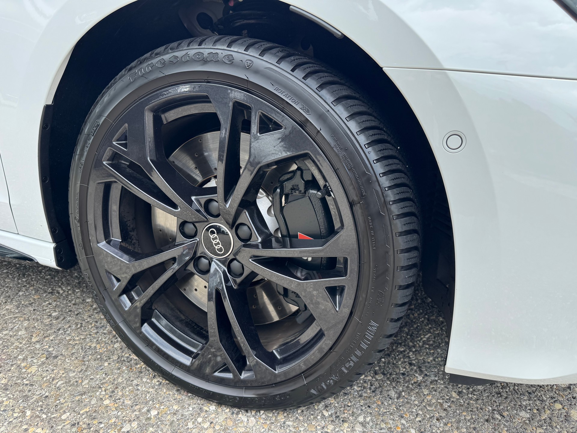 AUDI S3 Limousine *Performance Akrapovic* TFSI quattro S-tronic-image-8