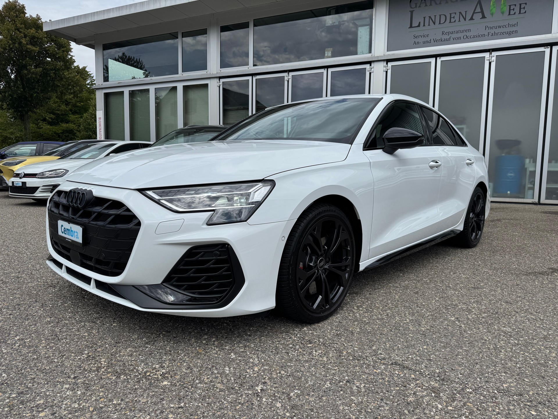 AUDI S3 Limousine *Performance Akrapovic* TFSI quattro S-tronic-showroom-element-1