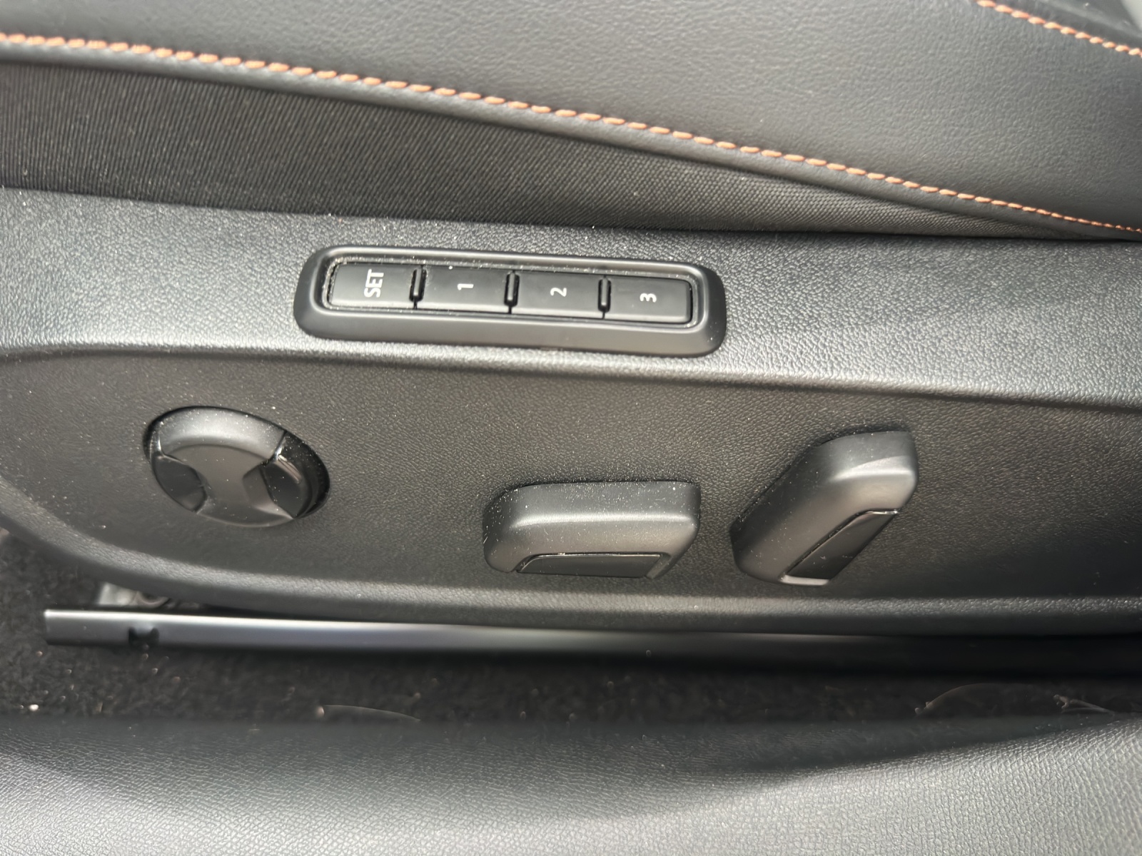 CUPRA LEON VZ 2.0 TSI DSG "KOMPLETTUMBAU - BREITBAU"-image-11