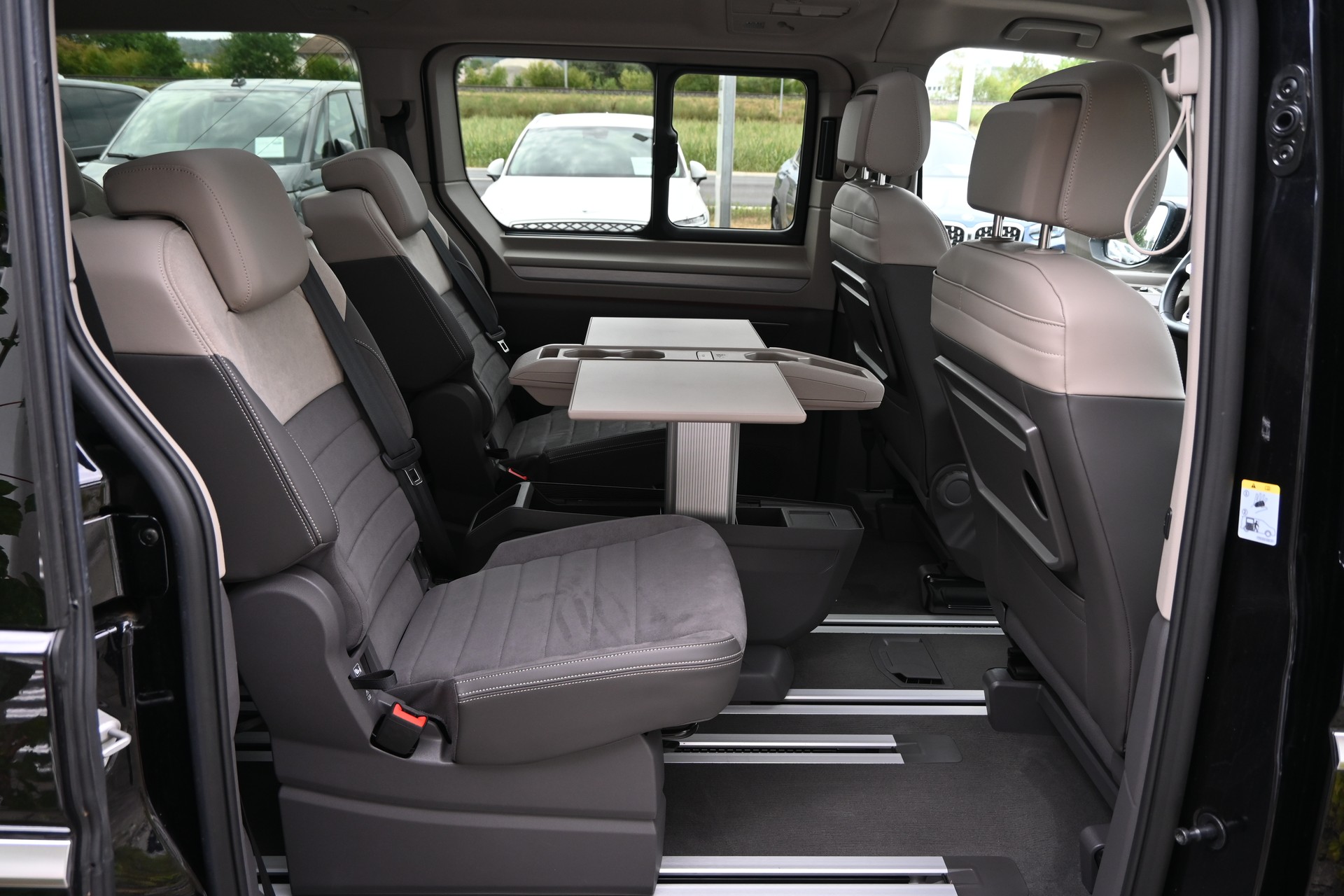 VW Multivan 2.0 TDI Style DSG Lang + 7-Plätzer + AHK 2000kg + Standheizung-image-14