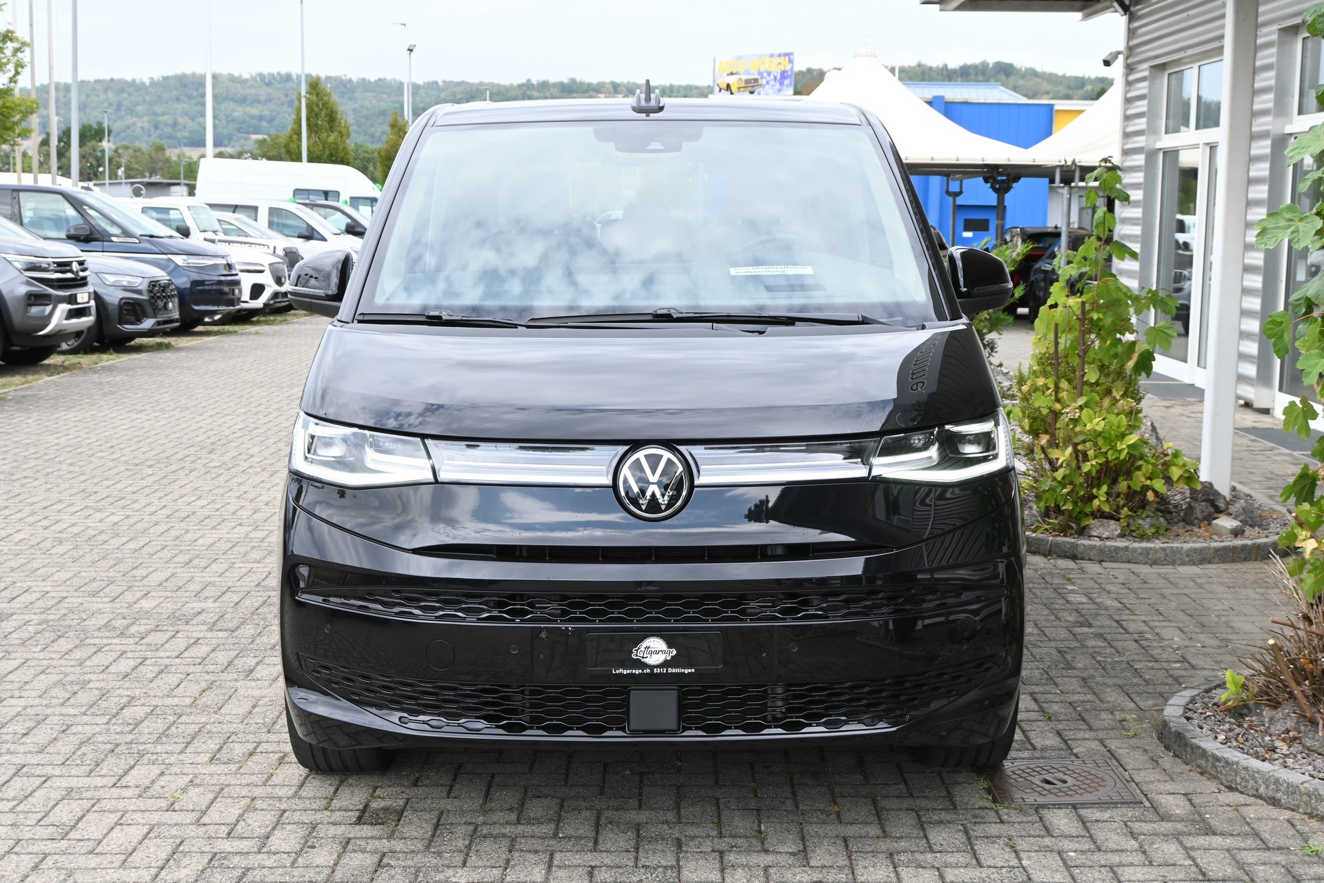VW Multivan 2.0 TDI Style DSG Lang + 7-Plätzer + AHK 2000kg + Standheizung-showroom-element-2