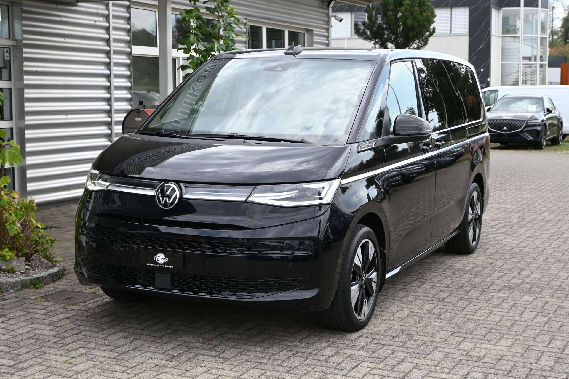 VW Multivan 2.0 TDI Style DSG Lang + 7-Plätzer + AHK 2000kg + Standheizung-showroom-element-1