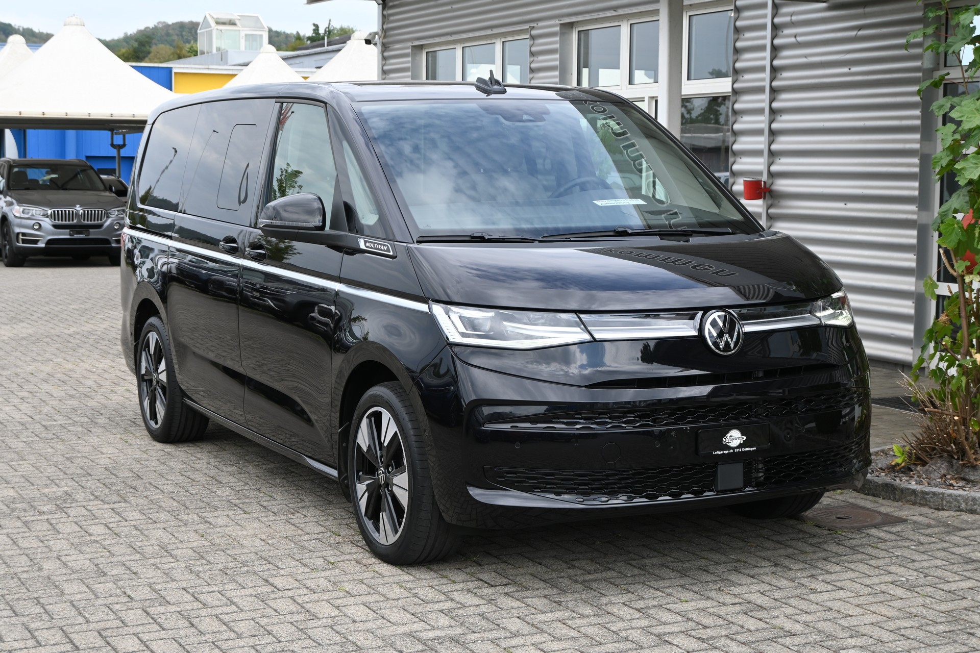 VW Multivan 2.0 TDI Style DSG Lang + 7-Plätzer + AHK 2000kg + Standheizung
