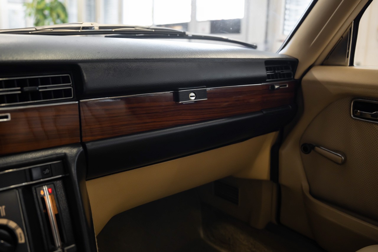 MERCEDES-BENZ 280 SE-image-20