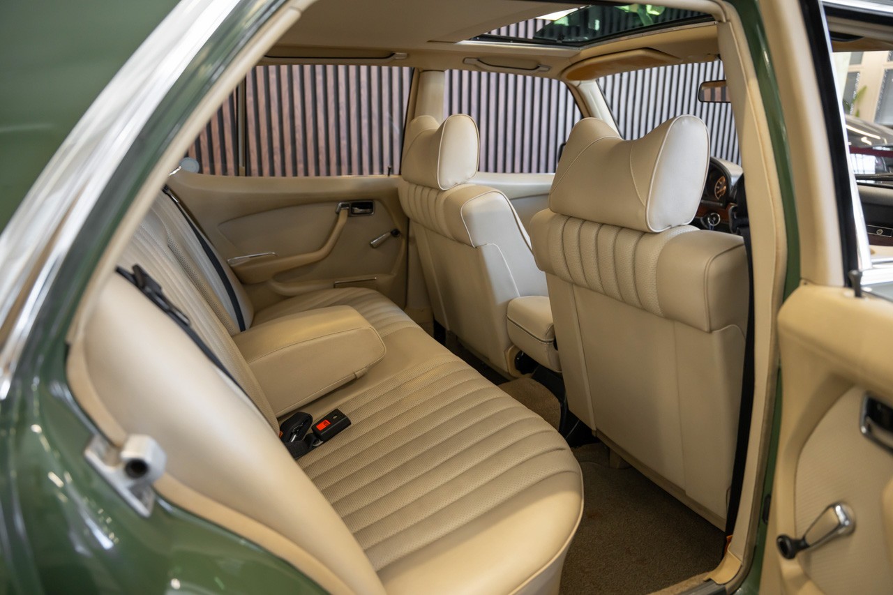 MERCEDES-BENZ 280 SE-image-18