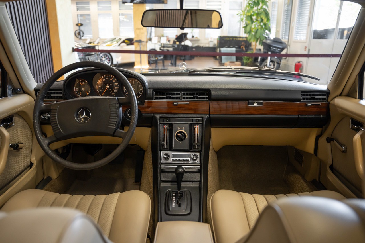 MERCEDES-BENZ 280 SE-image-10