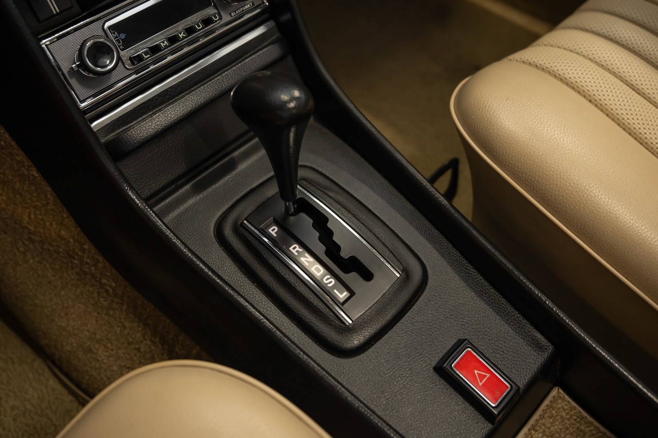 MERCEDES-BENZ 280 SE-image-23