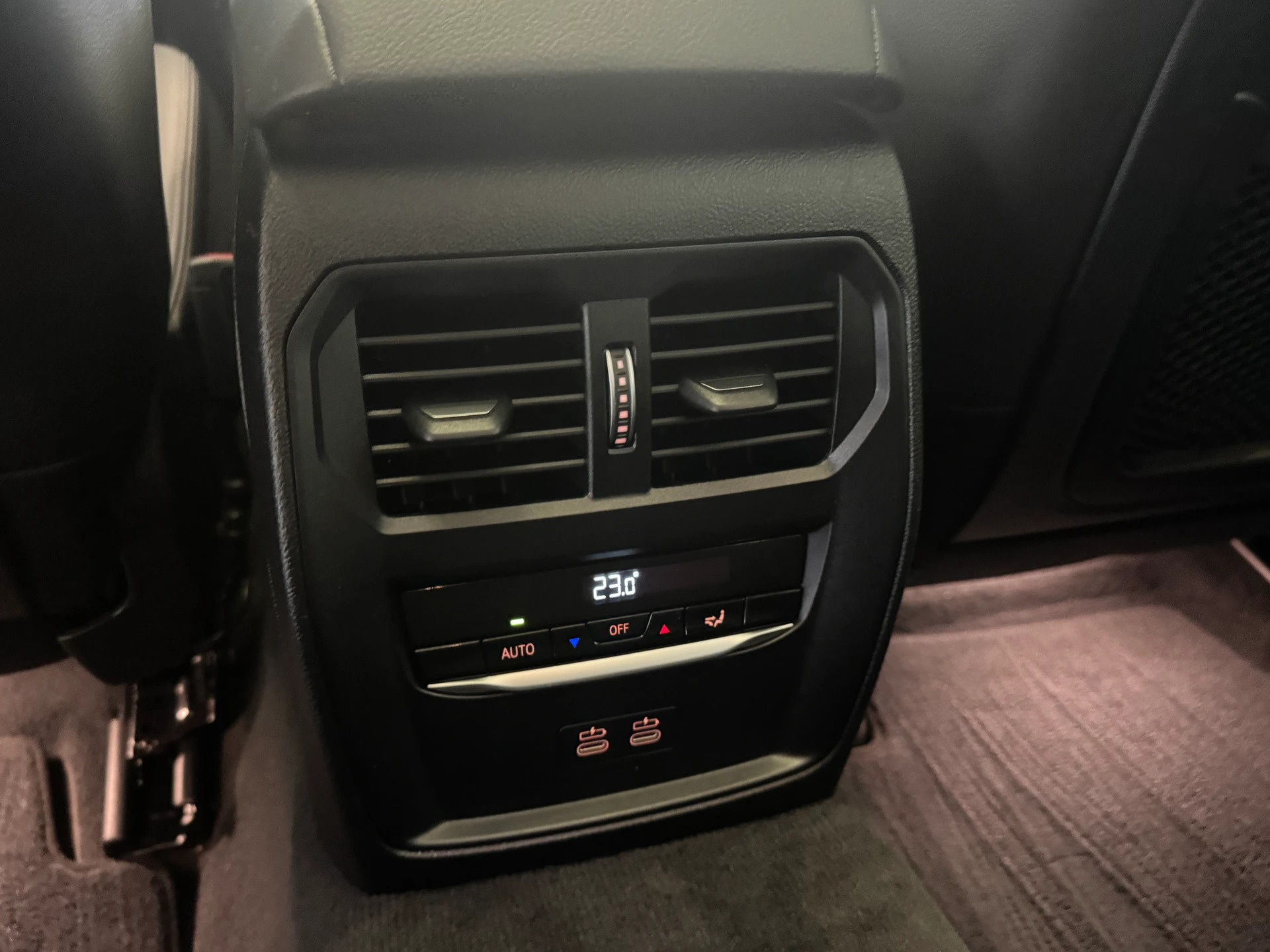 BMW 330d xDrive Touring Steptronic Sport Line-image-10