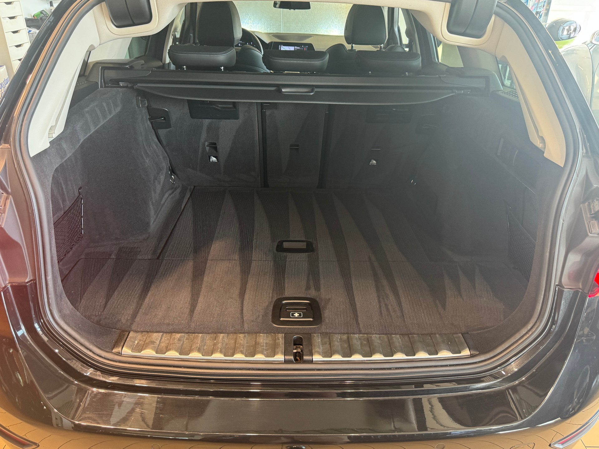 BMW 330d xDrive Touring Steptronic Sport Line-image-11
