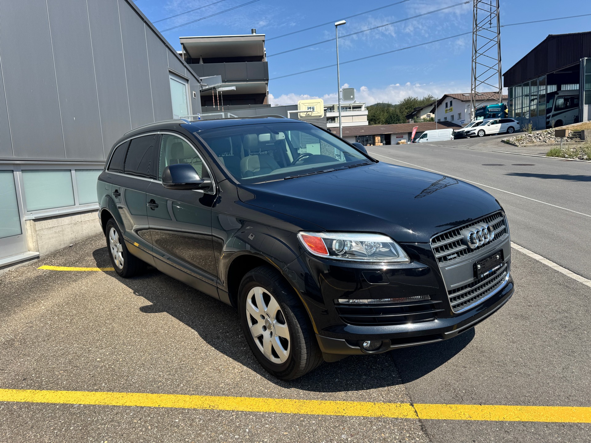 AUDI Q7 3.6 FSI quattro tiptronic-image-1