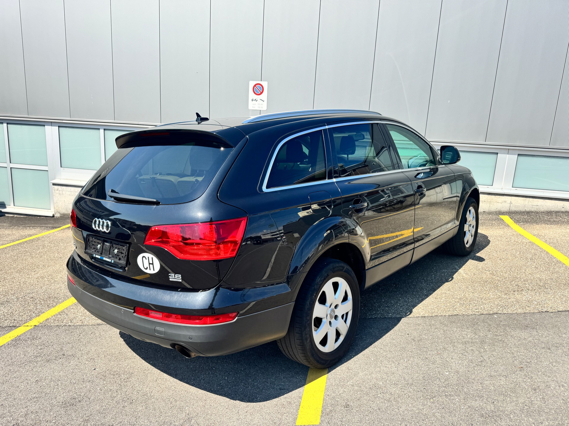 AUDI Q7 3.6 FSI quattro tiptronic-image-2