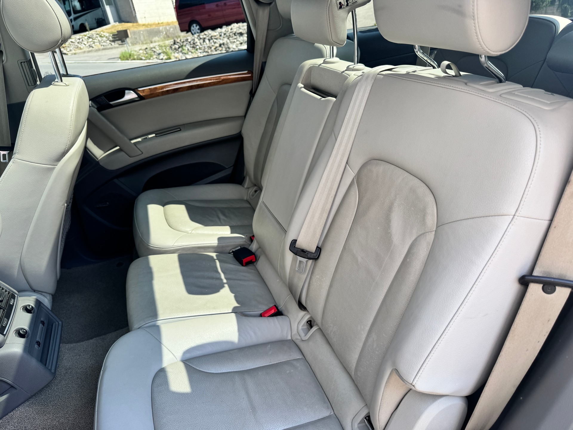 AUDI Q7 3.6 FSI quattro tiptronic-image-6