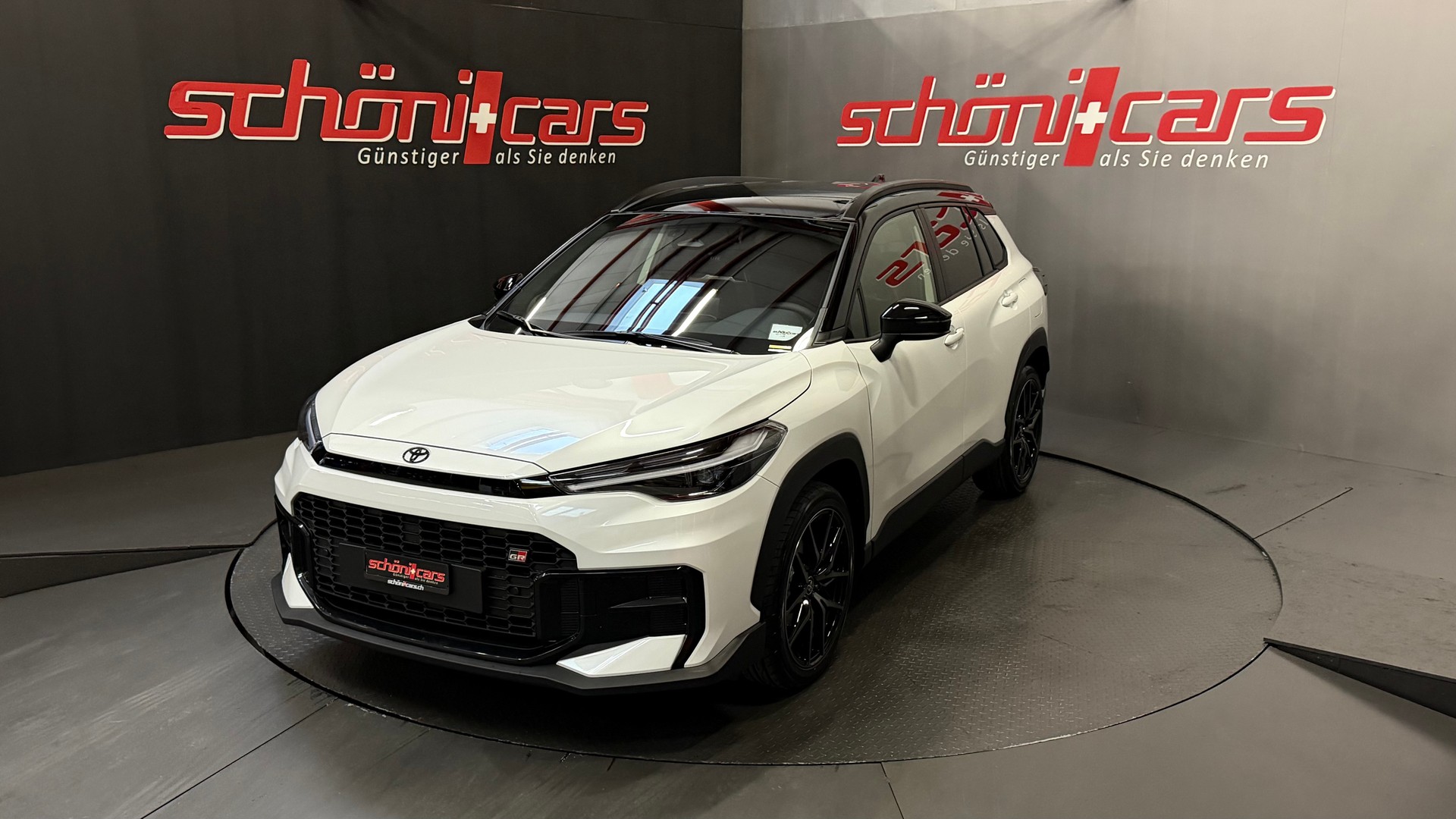 TOYOTA Corolla Cross 2.0 GR Sport e-CVT-showroom-element-1
