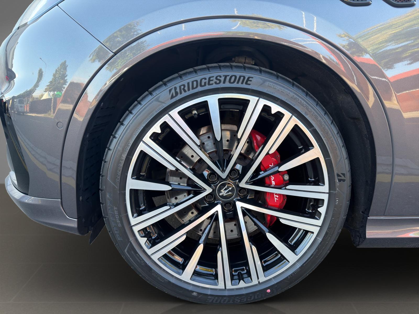 MASERATI Grecale 3.0 V6 Trofeo-image-21