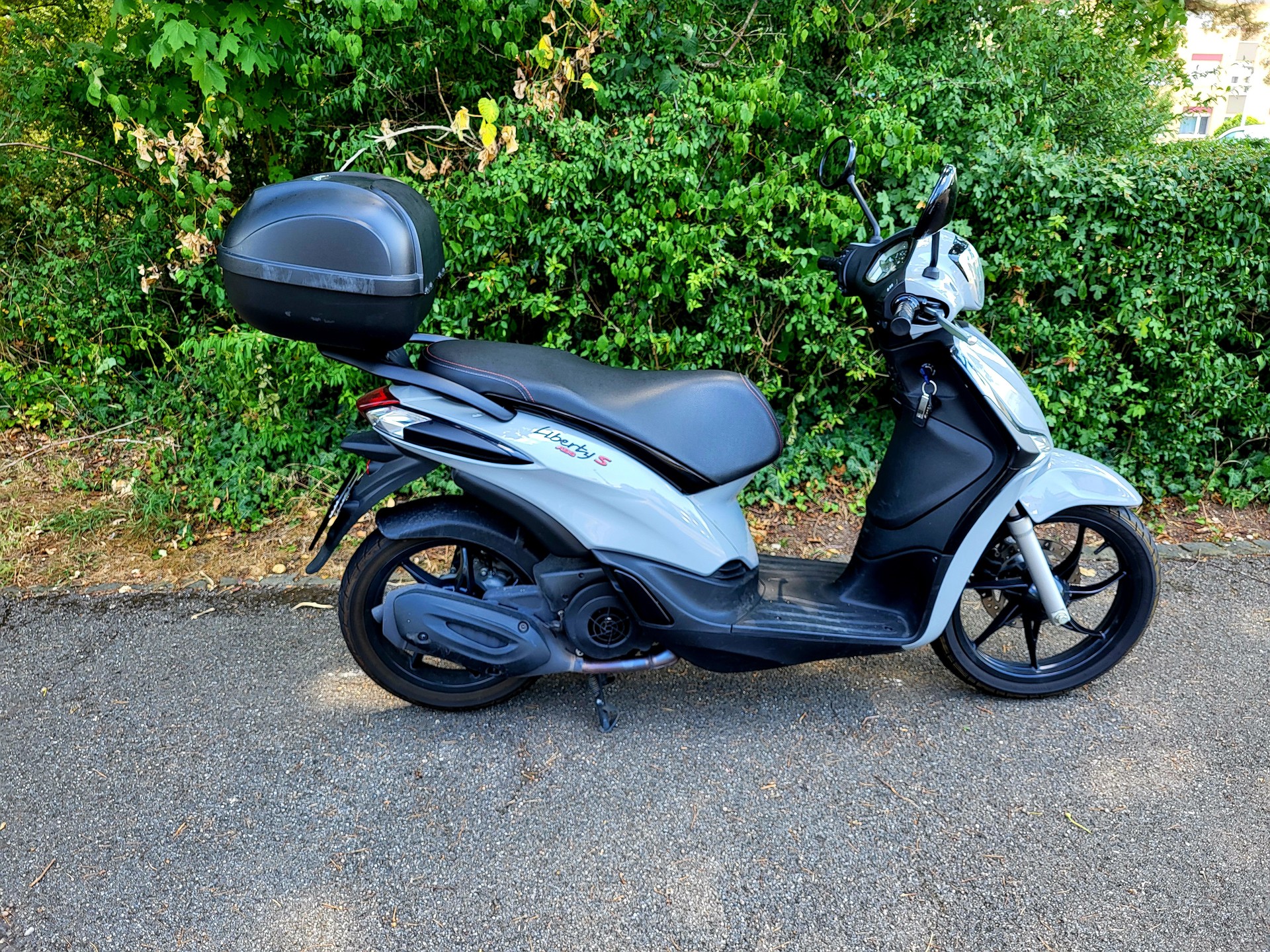 PIAGGIO Liberty 125 Sport-image-5