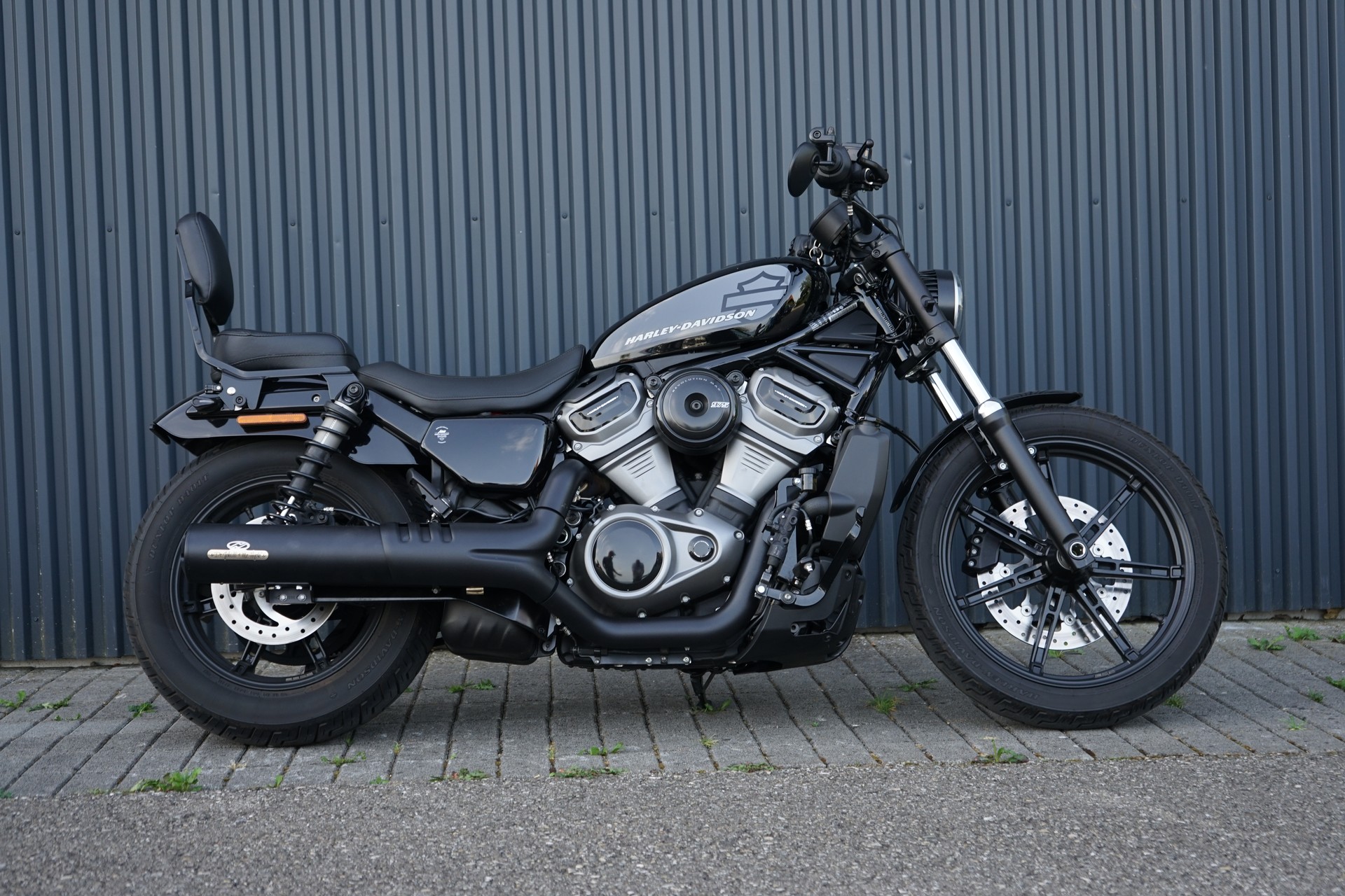 HARLEY-DAVIDSON RH 975 Nighster