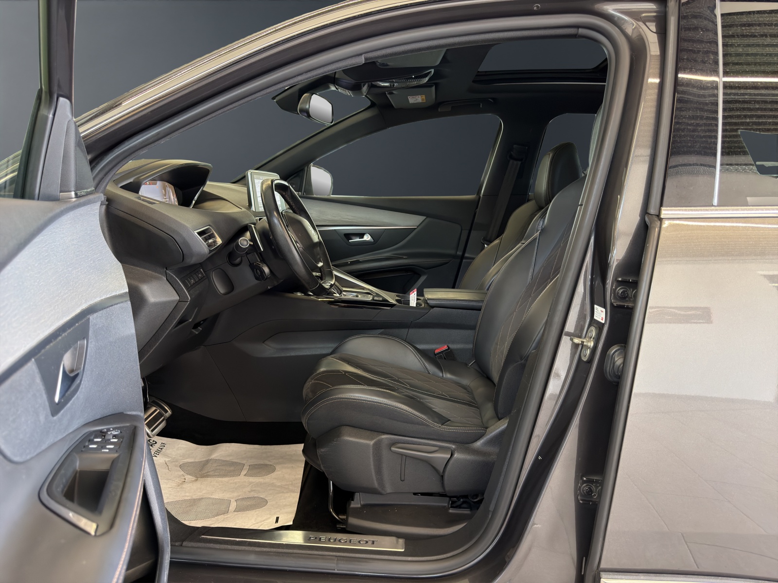 PEUGEOT 3008 2.0 BlueHDi GT EAT-image-24