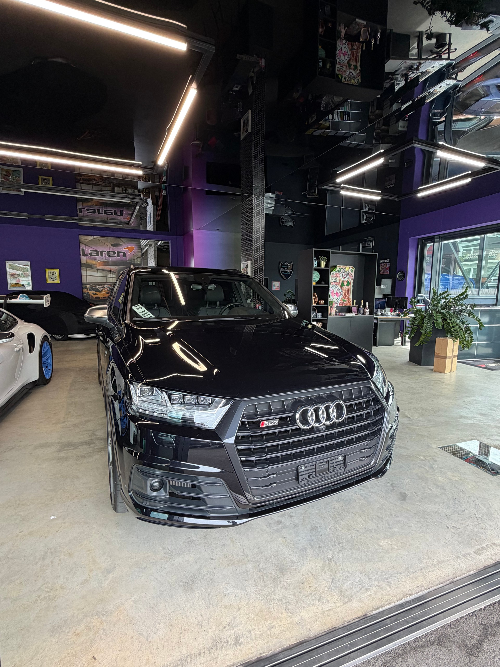 AUDI SQ7 4.0 TDI quattro tiptronic-showroom-element-2