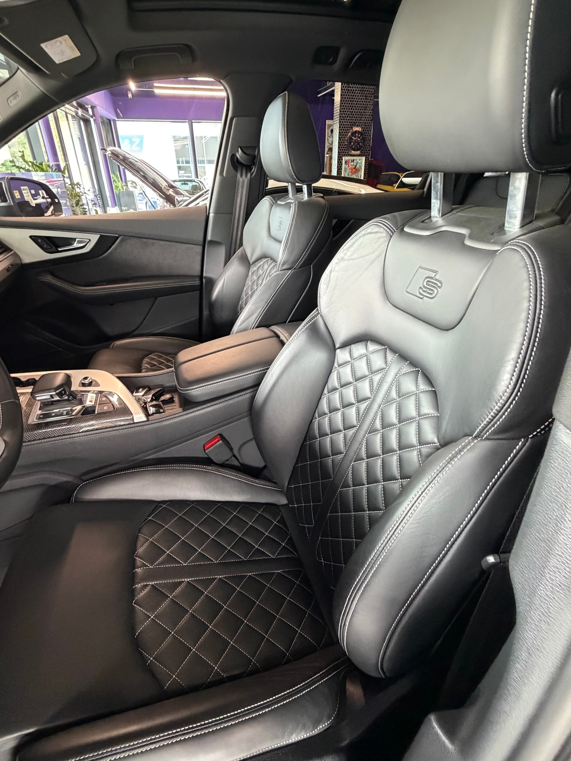AUDI SQ7 4.0 TDI quattro tiptronic-image-14